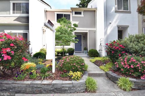 2351 Generation Dr, Herndon, VA 20191-3033