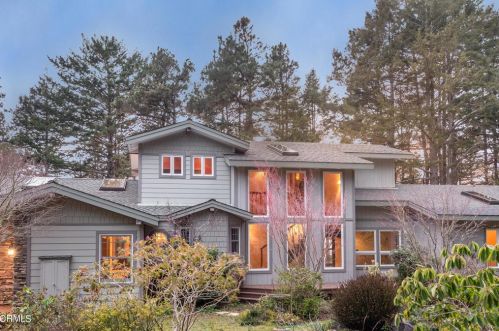 44750 Raven Ln, Mendocino, CA 95460-8706