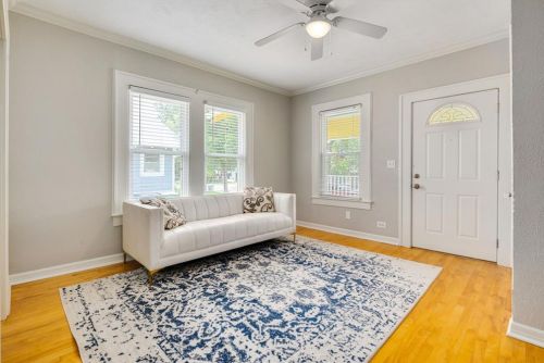 5323 Bonita Ave, Dallas TX  75206-6727 exterior