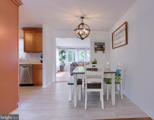 1525 Lambeth Rd, Lancaster PA  17601-5041 exterior