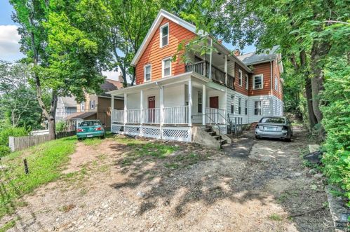 21 Harvard St, Waterbury, CT 06704-1515