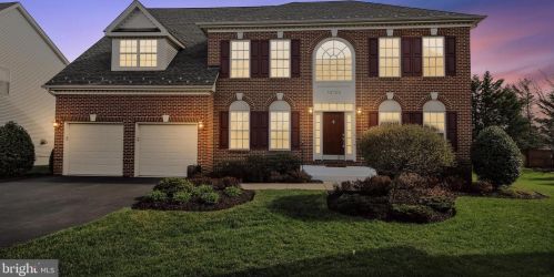 12726 Mill Heights Ct, Herndon, VA 20171-4903