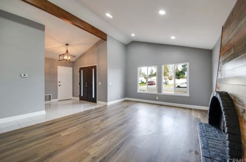 2842 Calle Sausalito, Riverside, CA 92503-6305