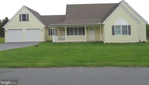 11 Kay Dr, Lancaster, PA 17603-9641