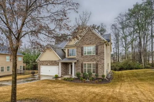 2275 Paces Estates Dr, Lithia Springs, GA 30122-3975