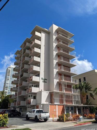 236 Liliuokalani Ave, Honolulu HI 96815-3539 exterior