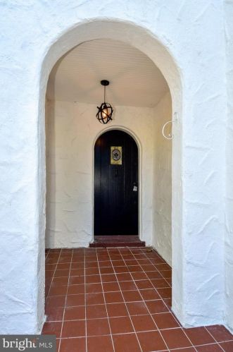 428 Hamilton Ave, Silver Spring, MD 20901-3339