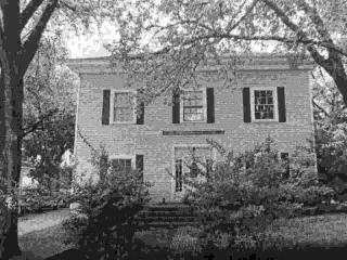 84 2nd St, Cleveland, TN 37311-6073