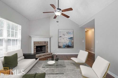 1528 Sierra Ridge Pl, Loganville, GA 30052-8601