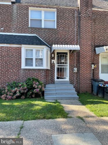 1344 Decatur St, Camden NJ  08104-1734 exterior