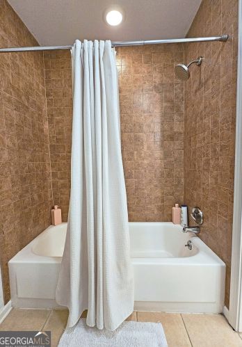 83 Montre Sq, Atlanta GA  30327-4046 exterior