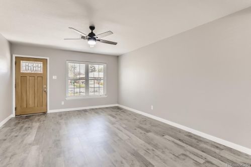 706 Troy Ct, Aurora CO 80011-6641 exterior