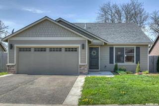 527 13th St, West Stayton OR  97325-9106 exterior