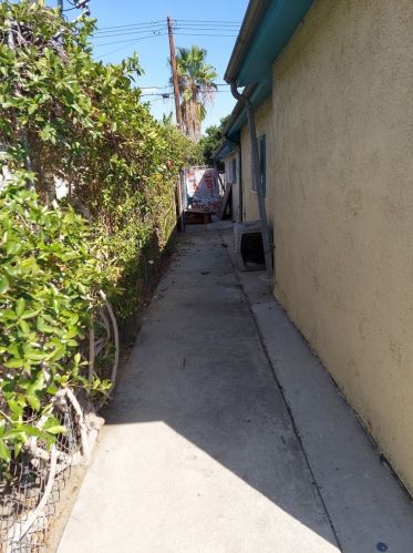 1530 Rialto Ave, Colton, CA 92324-2332
