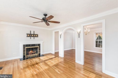 7896 Godolphin Dr, Springfield VA  22153-3310 exterior
