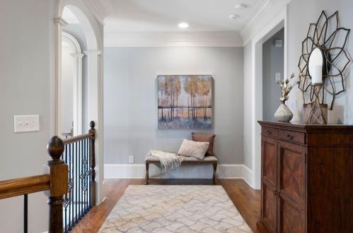 555 Glenmanor Ct, Atlanta GA  30328-4270 exterior