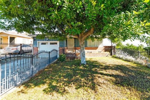 5965 Mountain View Ave, Riverside CA  92504-1572 exterior
