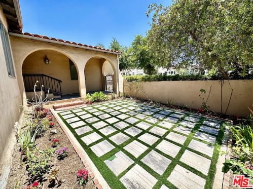 1423 Virginia Ave, Glendale CA  91202-1531 exterior