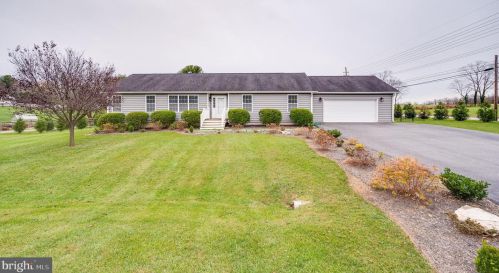 20 Nansfield Dr, Harpers Ferry WV 25425-3198 exterior