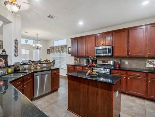 10316 Apple Tree Cir, Morgans Point, TX 77571-4530