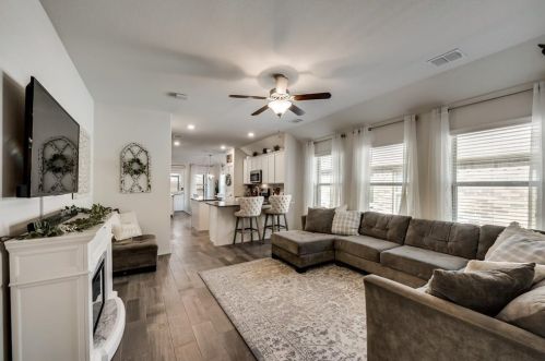 5845 Dew Plant Way, Fort Worth TX  76123-5021 exterior