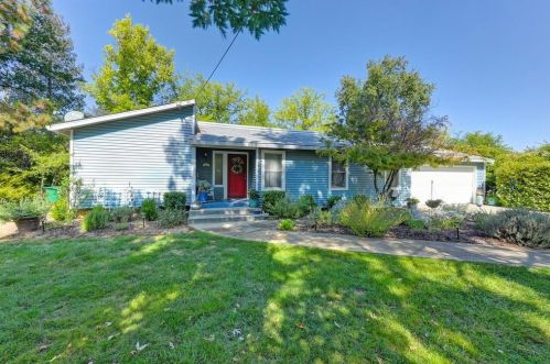 24340 Camelia Way, Auburn, CA 95602-8265