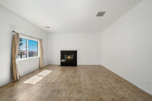 11183 Pomelo Dr, Desert Hot Springs, CA 92240-2774