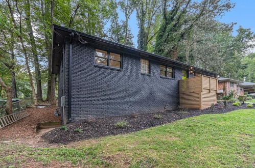 2130 Bolling Brook Dr, Atlanta GA  30311-2516 exterior