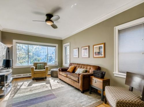 3240 Hennepin Ave, Minneapolis, MN 55408-3447