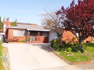 358 La Crosse Dr, Milpitas, CA 95035-6025