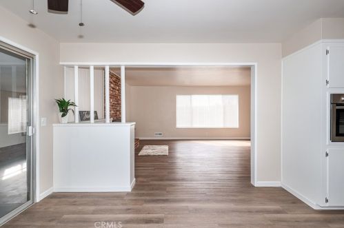 1220 Minaret Ave, Turlock CA  95380-5528 exterior