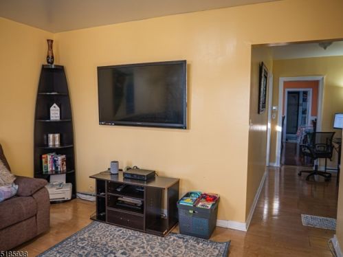 532 Brace Ave, Perth Amboy NJ  08861-3002 exterior