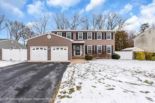 19 Conifer St, Wall Township, NJ 07731-2620