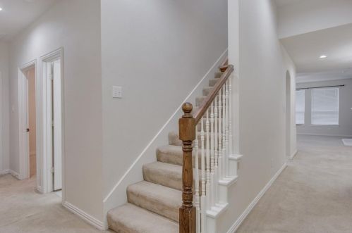 706 Cross Meadow Blvd, Midlothian TX  76063-8697 exterior