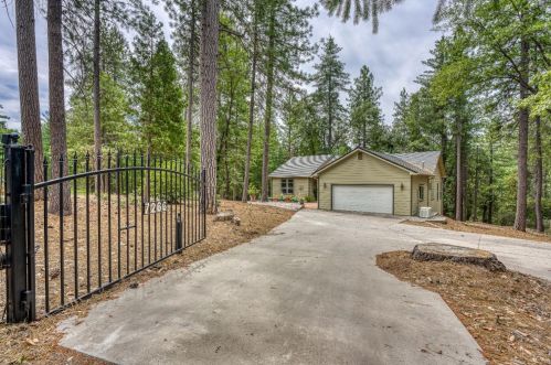 7266 Mount Oak Ln, Virner, CA 95634-9711