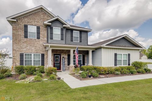 124 Greystone Dr, Pineora, GA 31312-5539
