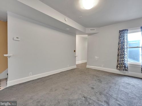 218 Duke St, Lancaster PA  17602-4205 exterior