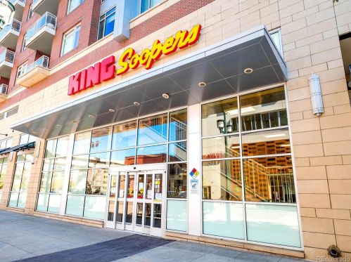 3100 Huron St, Denver CO 80202-1082 exterior