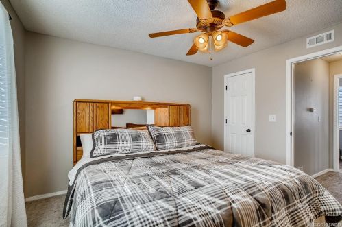 4648 Pagosa Way, Aurora CO 80011-4930 exterior