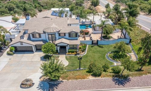14082 Crystal View Ter, Riverside CA  92508-8705 exterior