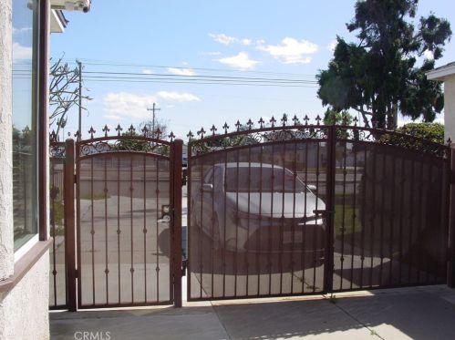 16325 Cypress St, Covina, CA 91722-2323