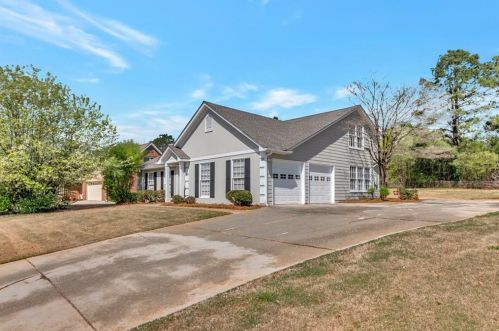 2406 Scarlet Ln, Conyers, GA 30013-2958