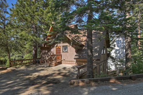 263 Fairway Dr, Lake Arrowhead, CA