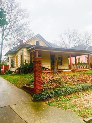 679 Grady Pl, Atlanta, GA 30310-2615