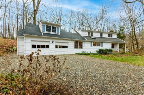 27 Chessor Ln, Wilton, CT 06897-3907