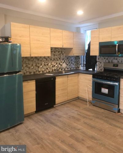 1318 48th St, Philadelphia PA  19143-4403 exterior