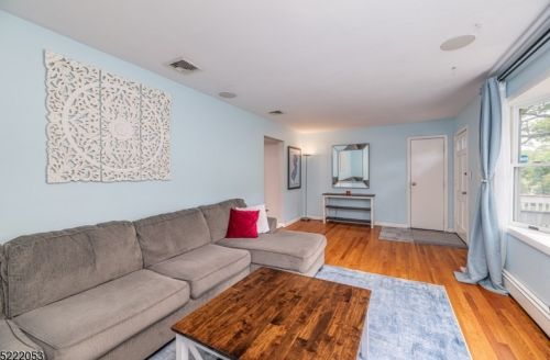 5 Cedar Ter, Dover NJ  07869-4802 exterior