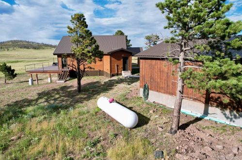 2104 Sigler Dr, Sangre De Cristo Ranches CO exterior