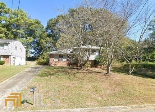2768 Shelley Ln, Ellenwood, GA 30294-4037