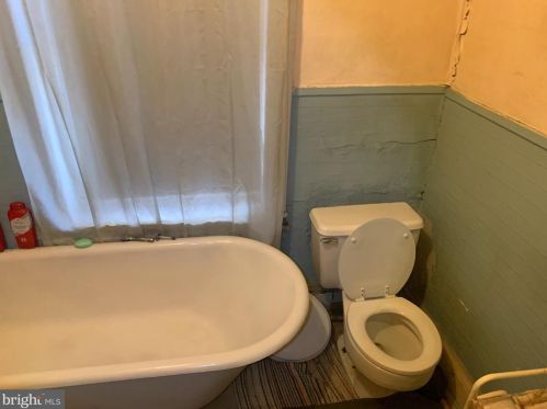 2418 16th St, Philadelphia PA  19132-4438 exterior